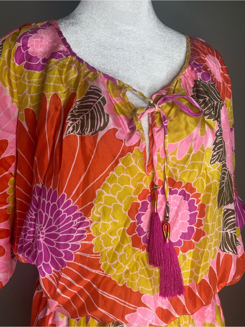 Trina Turk Mahalo Dress 100% Silk Tiered Elastic Waist - Size L - Picture 6 of 11